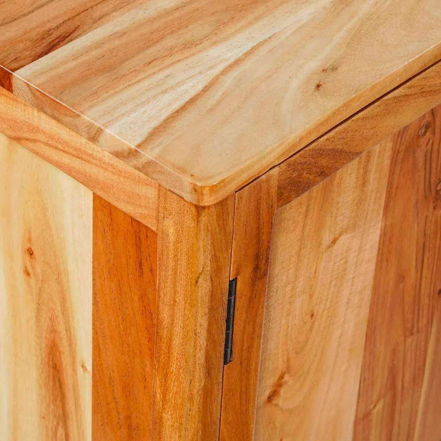 Buffet en bois massif