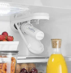 CAFE Réfrigérateur 18,6 pi3 33 po Acier inoxydable Congélateur en bas, Portes françaises - CWE19SP2NS1