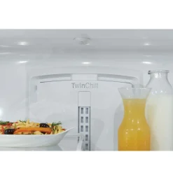 CAFE Réfrigérateur 23,1 pi3 36 po Noir Congélateur en bas, Portes françaises - CWE23SP3MD1