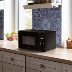 DANBY Micro-ondes Noir 700 17