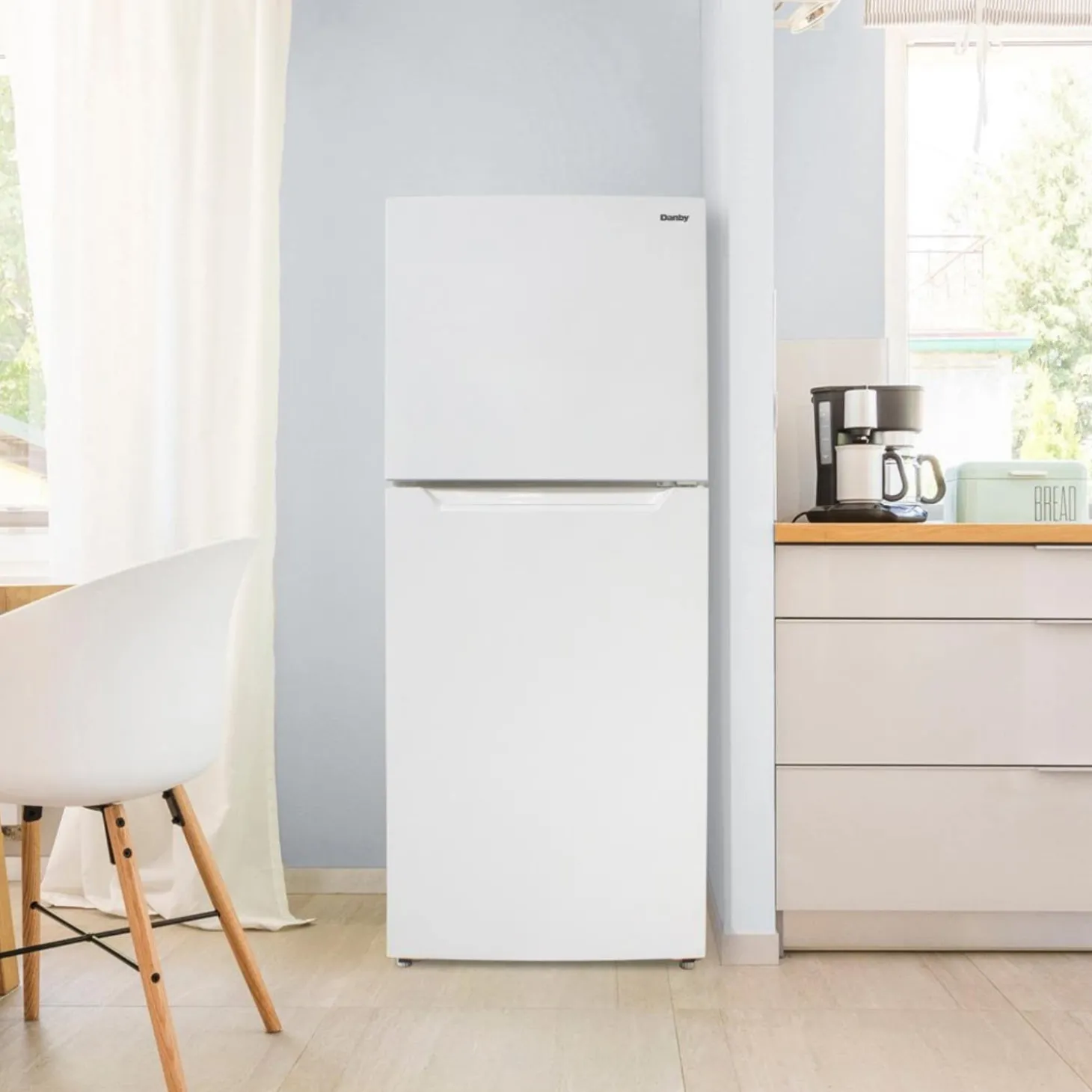 DANBY Réfrigerateur 14,2 pi3 28 po Blanc Congélateur en haut - DFF142E1WDB