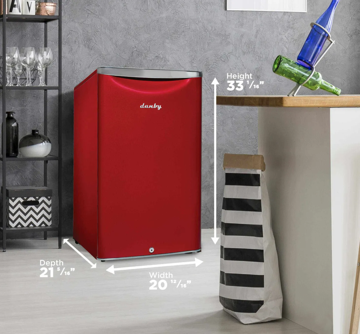 DANBY Réfrigérateur 4,4 pi3 21 po Rouge Compact - DAR044A6LDB