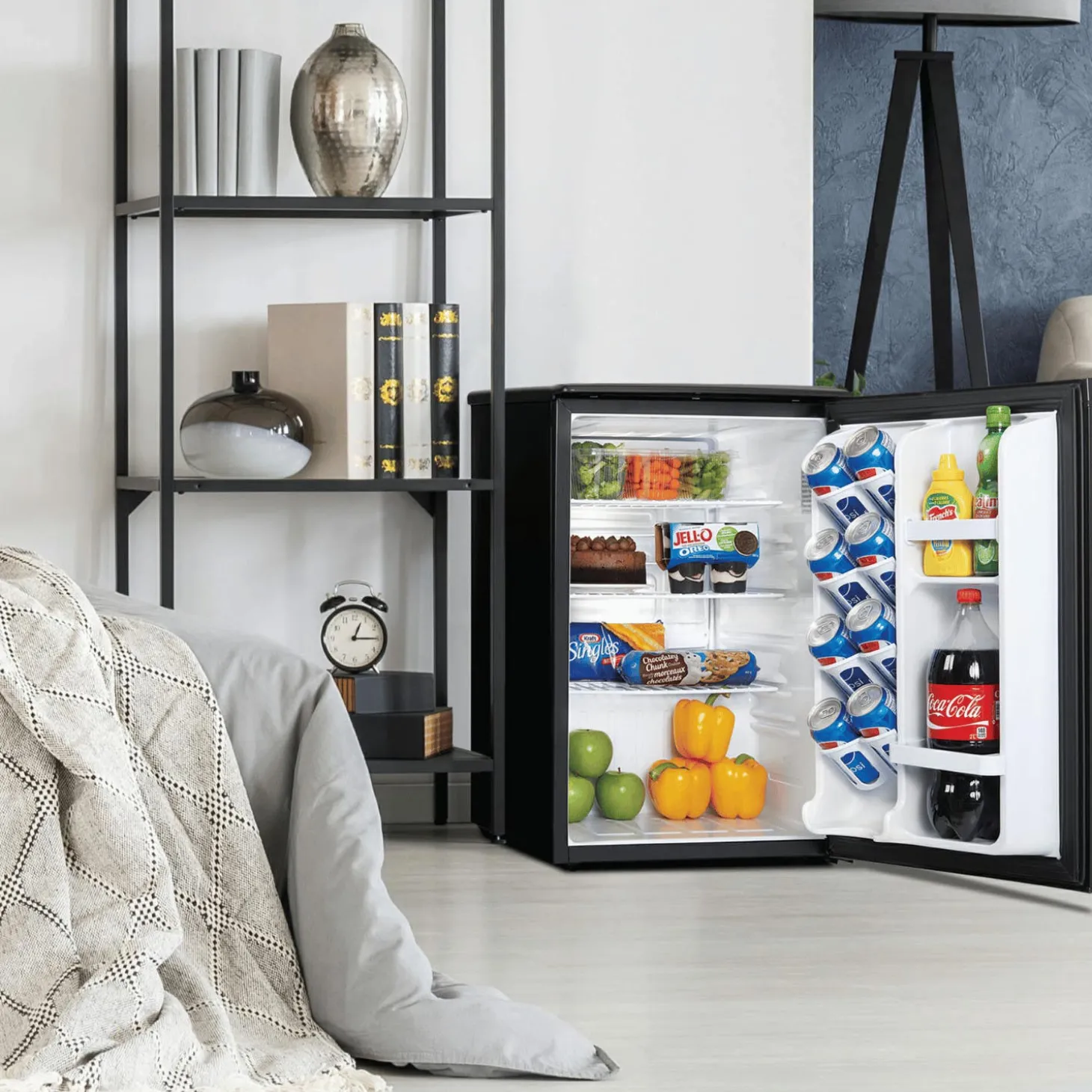 DANBY Réfrigérateur 2,6 pi3 Noir Compact - DAR026A1BDD