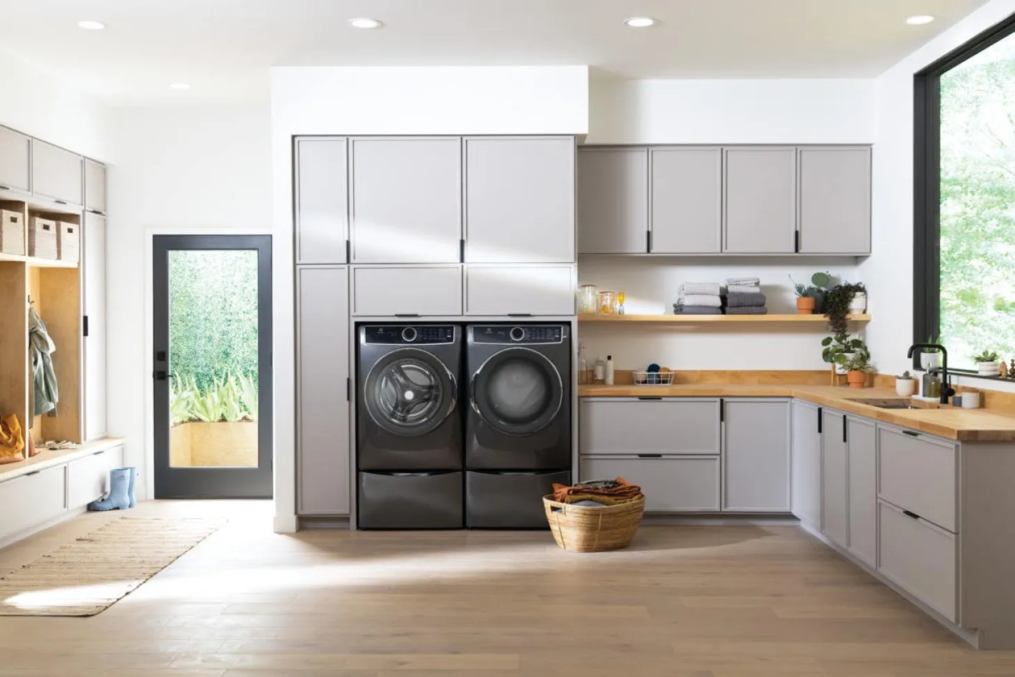 ELECTROLUX Laveuse Chargement frontal Titane 27" - ELFW7537AT