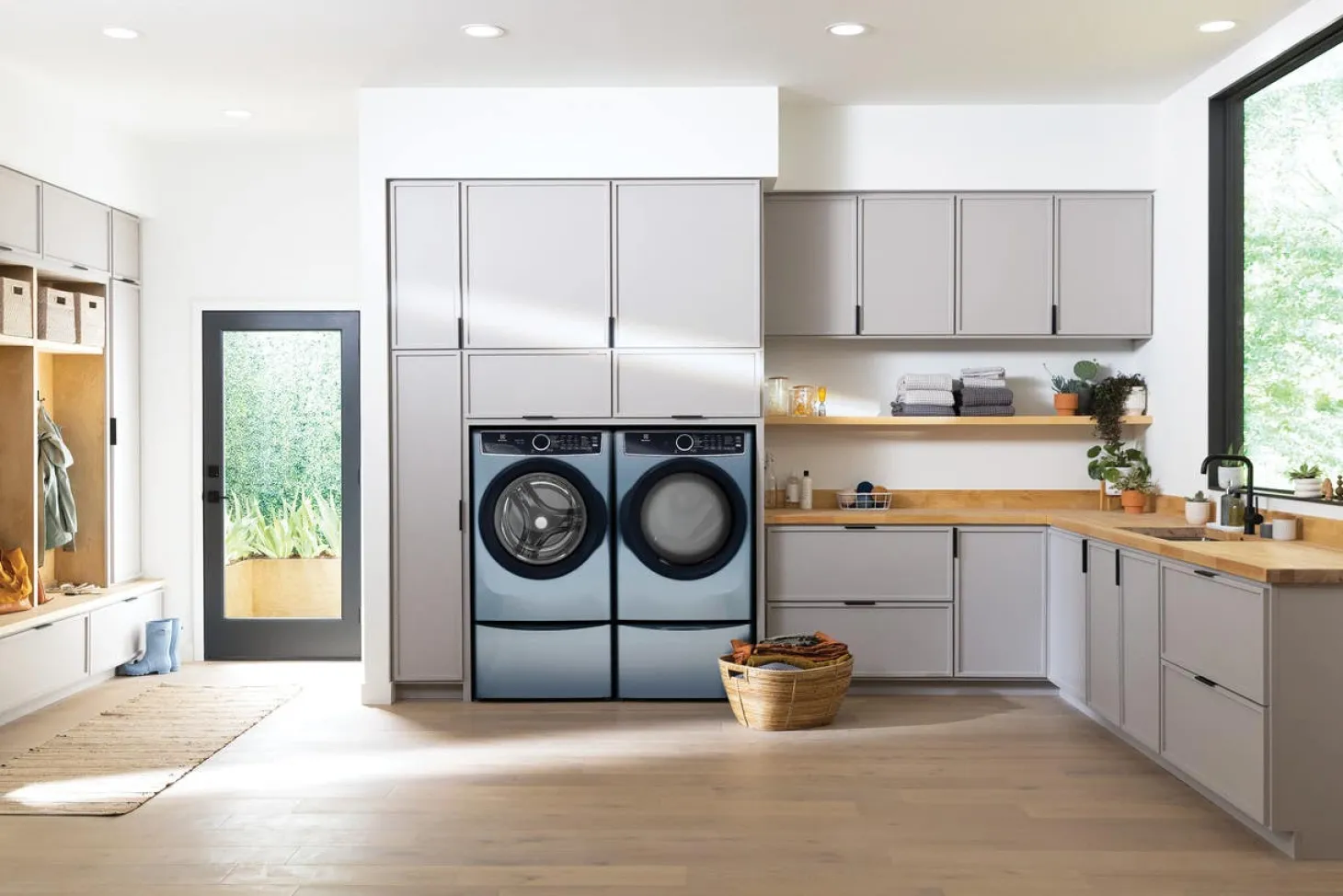 ELECTROLUX Secheuse Chargement frontal Bleu glacier 27" - ELFE743CAG