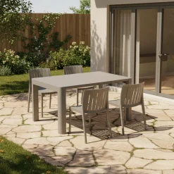 Ensemble à dîner d’extérieur en résine avec 1 table rectangulaire et 4 chaises empilables - gris