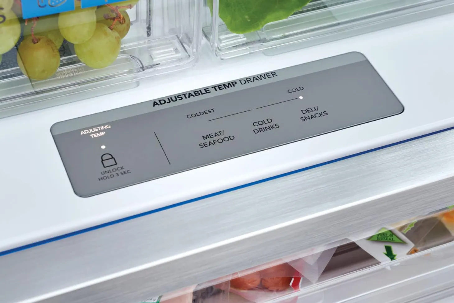 FRIGIDAIRE GALLERY Réfrigérateur 27,8 pi3 36 po Inox noir Congélateur en bas, Portes françaises - GRFS2853AD