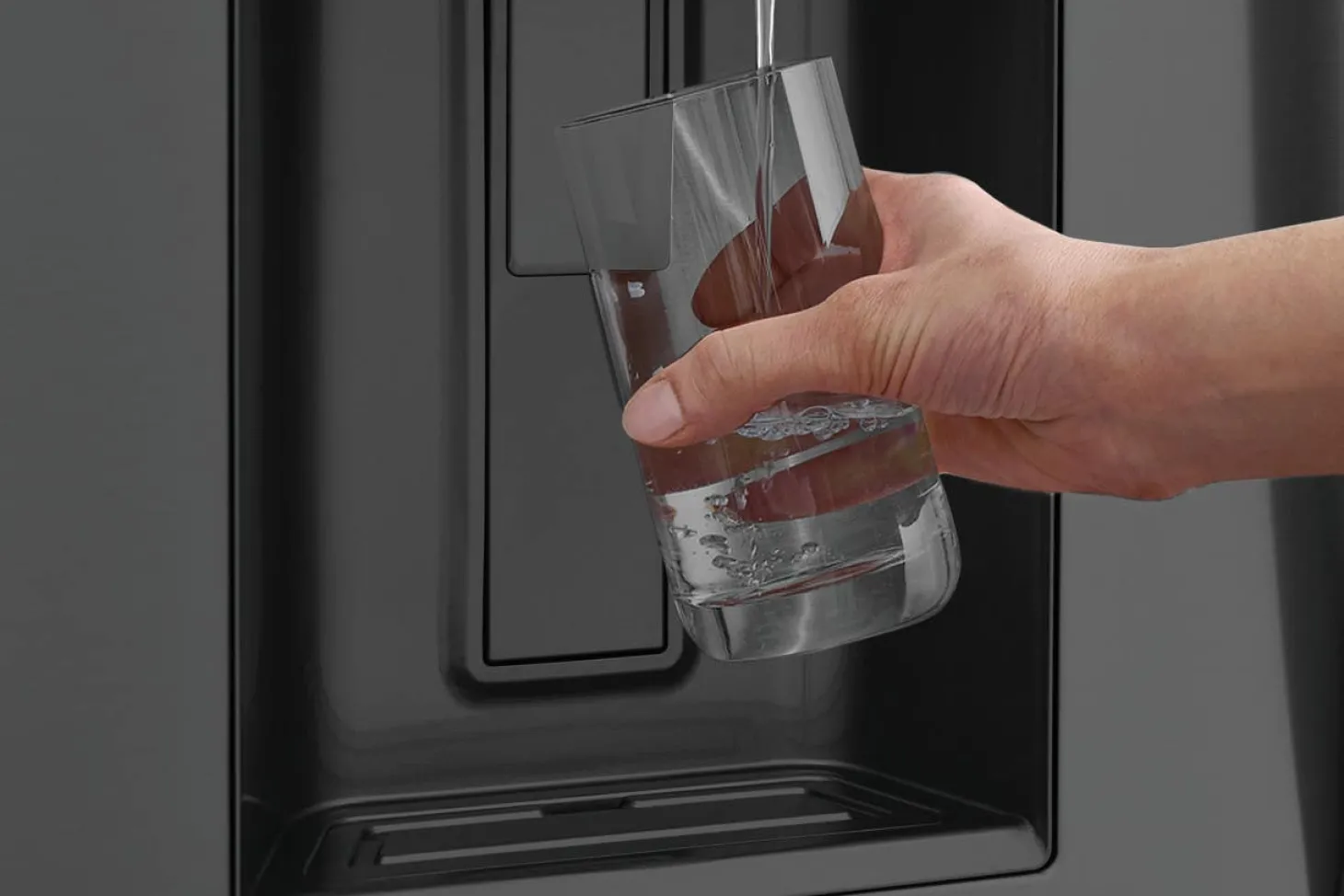 FRIGIDAIRE GALLERY Réfrigérateur 22,6 pi3 36 po Inox noir Congélateur en bas, Portes françaises - GRFC2353AD