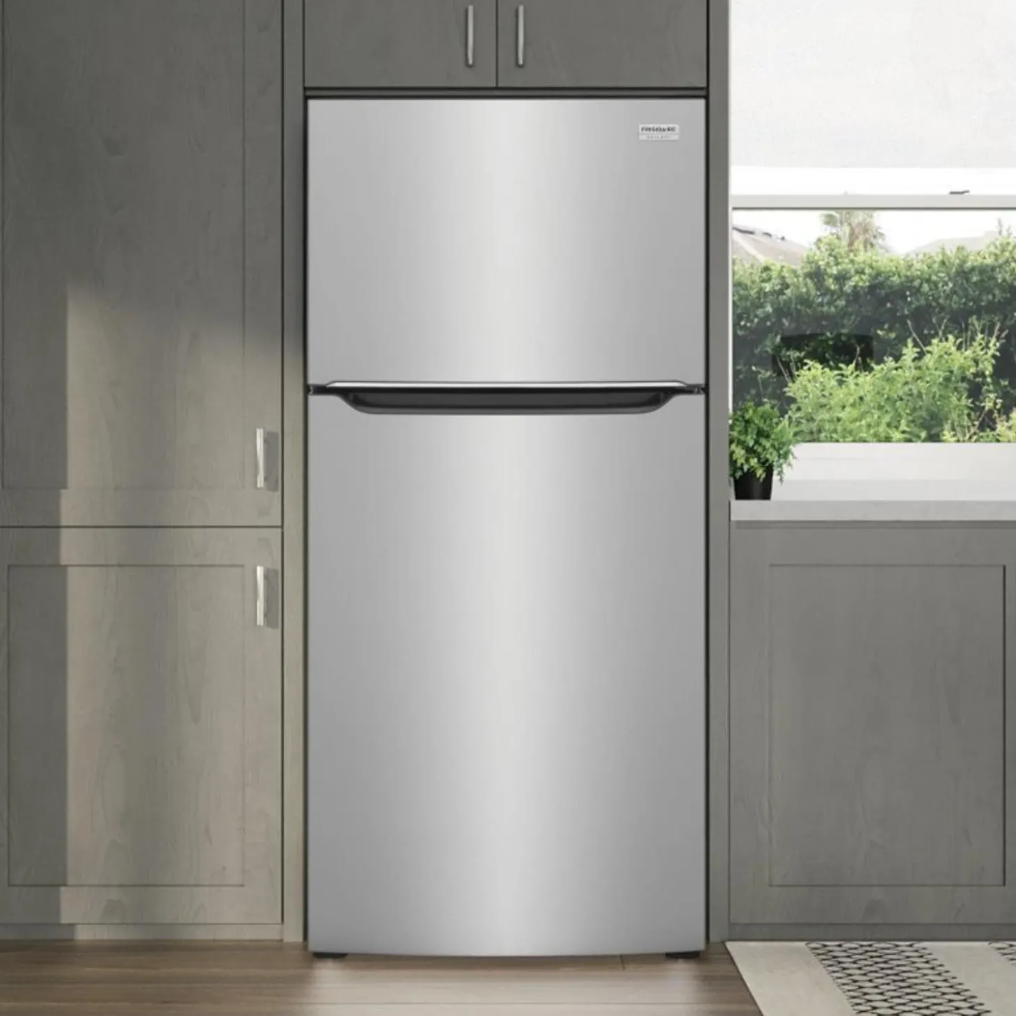 FRIGIDAIRE GALLERY Réfrigérateur 20 pi3 30 po Inox Congélateur en haut - GRTE2055AF