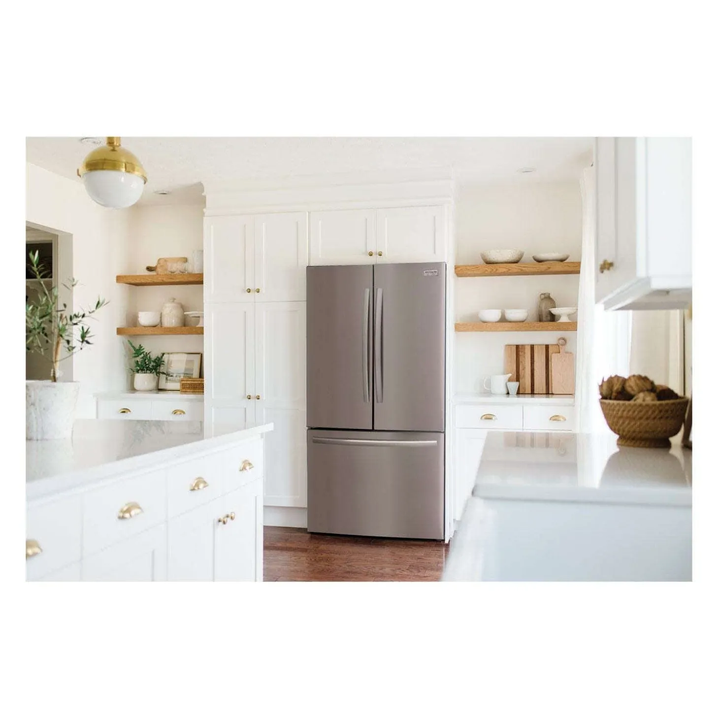 FRIGIDAIRE GALLERY Réfrigérateur 28,8 pi3 36 po Inox Congélateur en bas, Portes françaises - GRFN2853AF