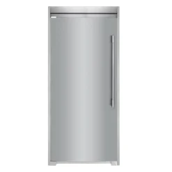 Frigidaire Professional Congélateur 19 pi3 33 po avec ensemble de garniture 79 po, Vertical