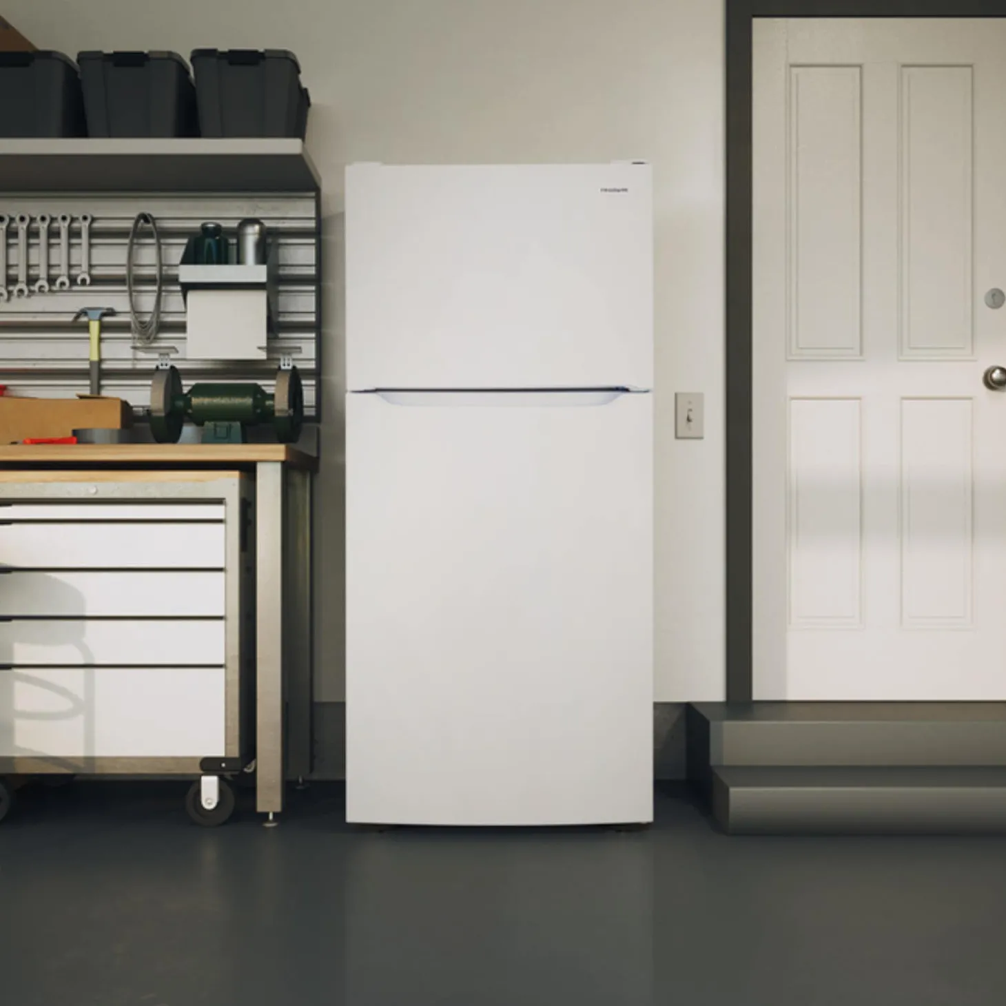 FRIGIDAIRE Réfrigerateur 18 pi3 30 po Blanc Congélateur en haut - FFHT1814YW