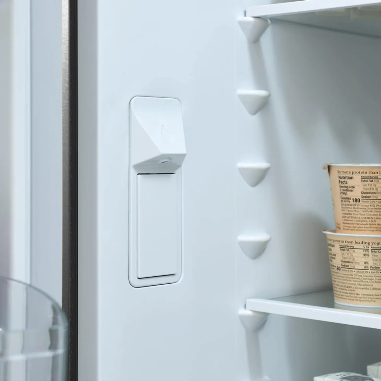 FRIGIDAIRE Réfrigérateur 19.8 pi3 36 po Inox Portes françaises - FRFG2011AV