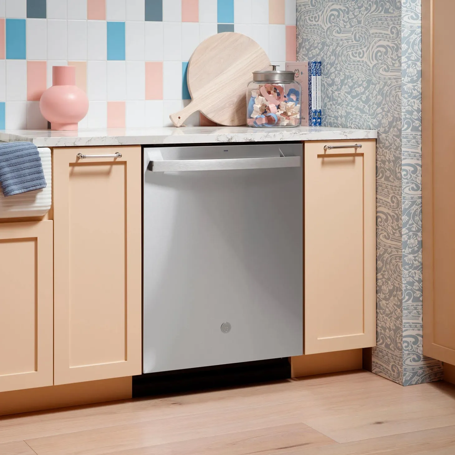 GE Lave-vaisselle Encastré Acier inoxydable 24" 45dB - GDT670SYVFS