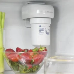 GE Réfrigérateur 21 pi3 30 po Inox Congélateur en bas - GDE21EYKFS