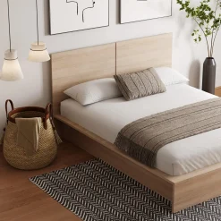 Grand lit plateforme avec tête de lit (60