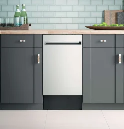 HAIER Lave-vaisselle 18 po Encastré Acier inoxydable 18