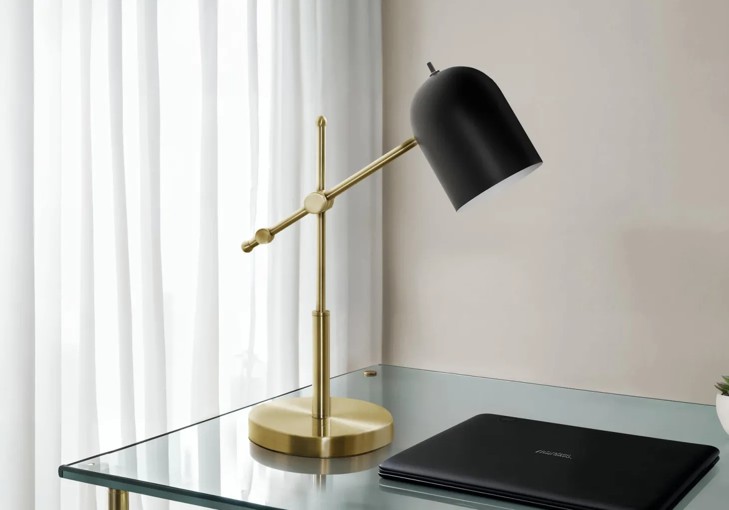 Lampe de table 18"H en métal