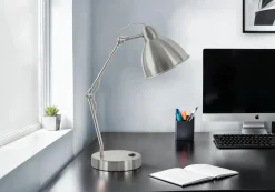 Lampe de table 17"H en métal avec ports usb
