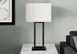 Lampe de table 28"H en métal avec port usb