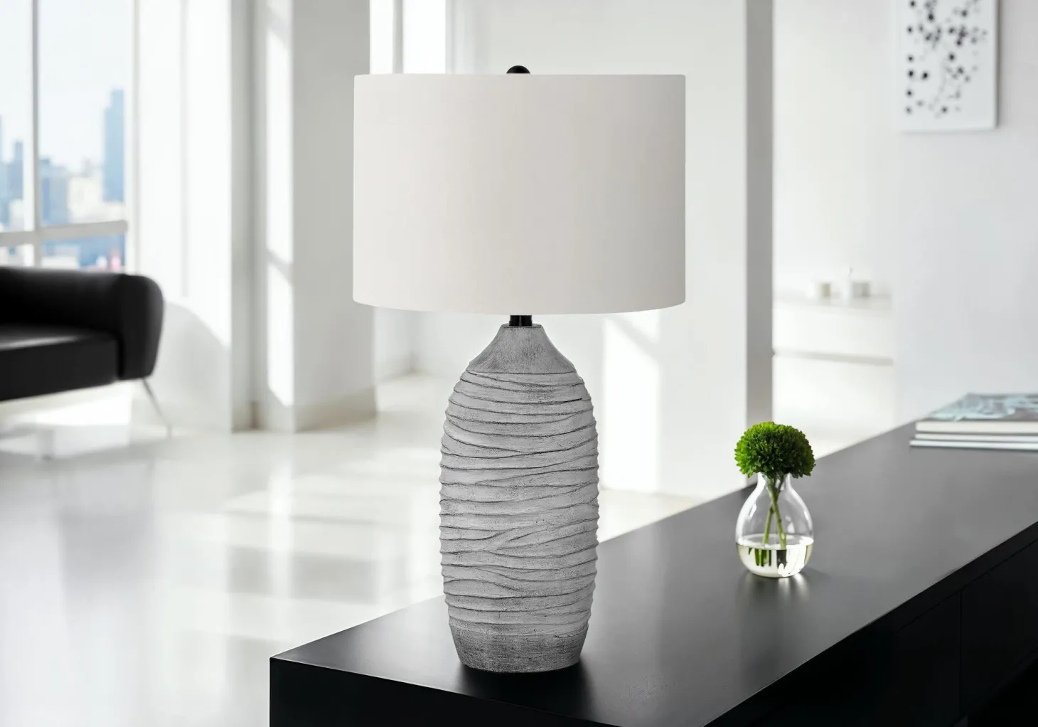 Lampe de table 27"H en résine