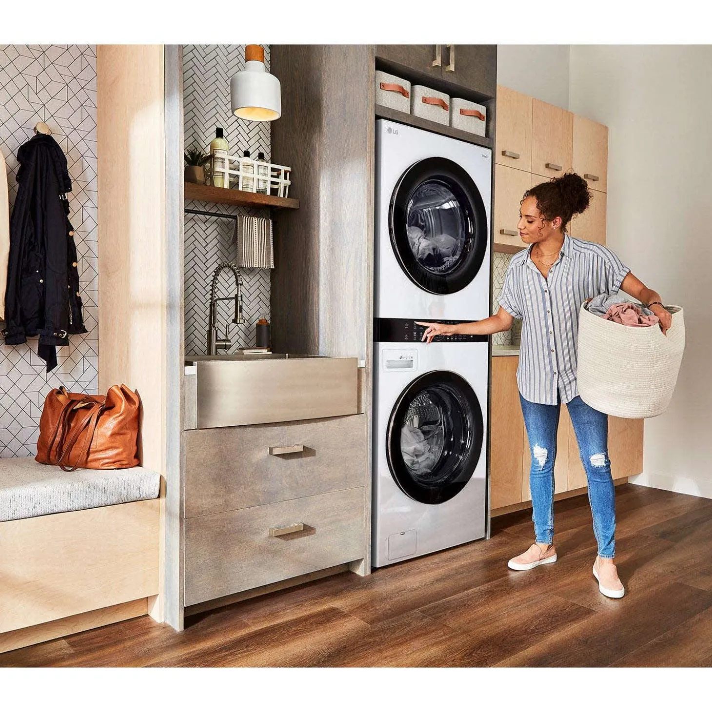 LG Tour de lavage, Blanc, 27", Chargement frontal - WKE100HWA