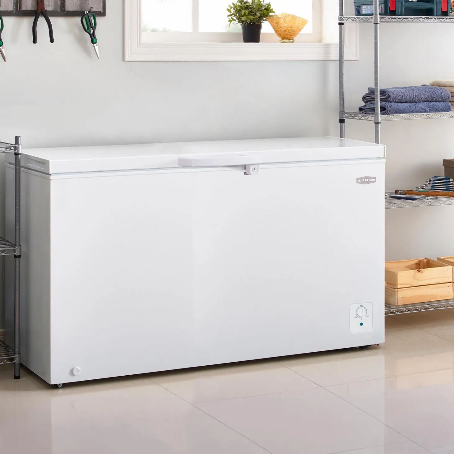 MARATHON Congélateur de luxe 14 pi3, Blanc, Horizontal, 55" - MCF140W