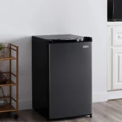 MARATHON Réfrigérateur compact 4,4 pi3 Noir Compact - MAR46BLS