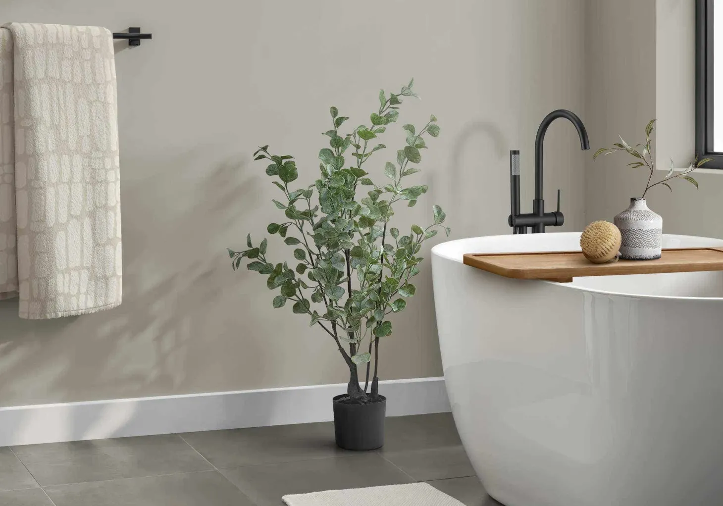 Plante artificielle - 35"H, eucalyptus intérieur pot 5"