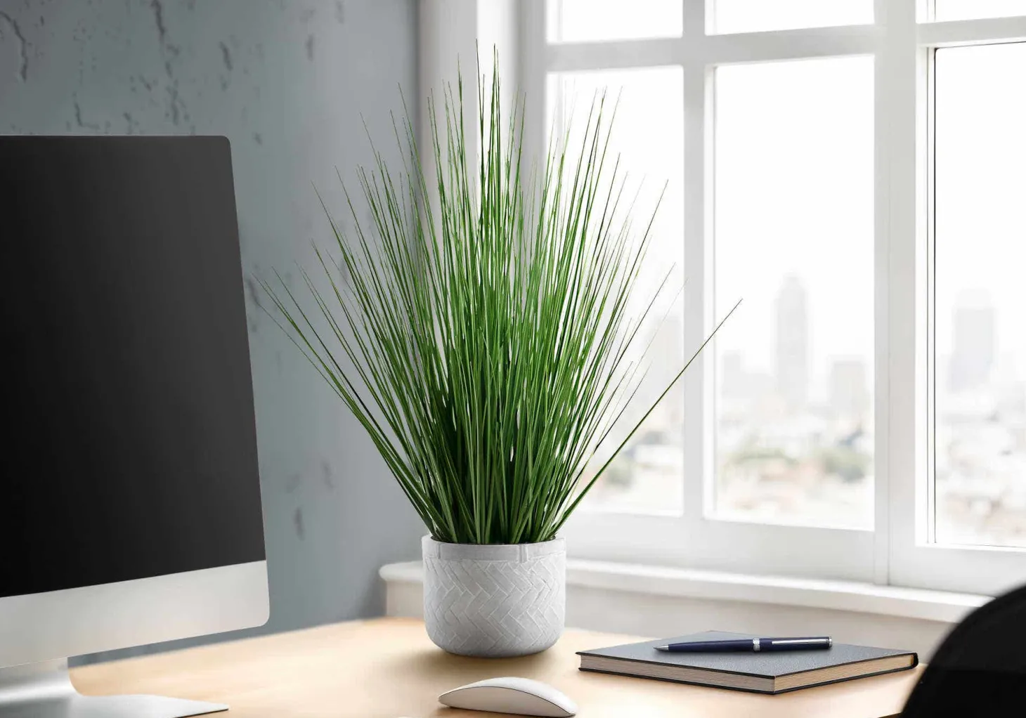 Plante artificielle - 21"H, gazon intérieur pot 4"