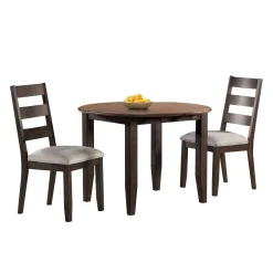 Table ronde avec 2 chaises